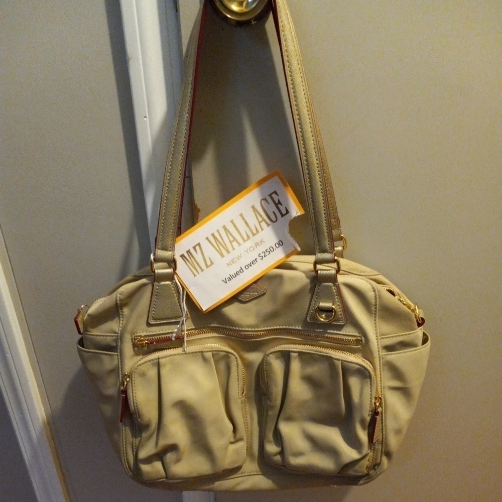 Mz Wallace bag Tan nylon. Double straps, gold hardware.